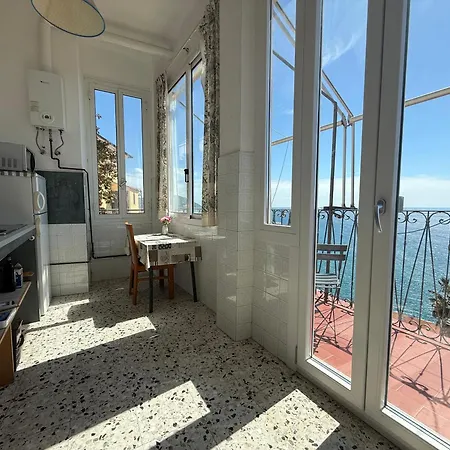 Sea Vibes House شقة إمبيريا